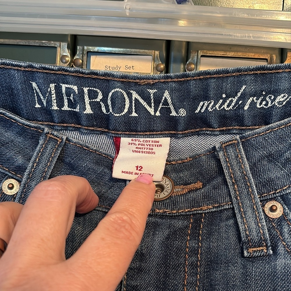 Upcycled jeans - Picture 4 of 5